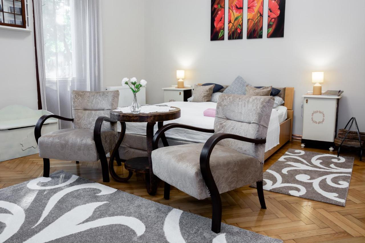 Ekszerdoboz Apartman Eger Exterior foto