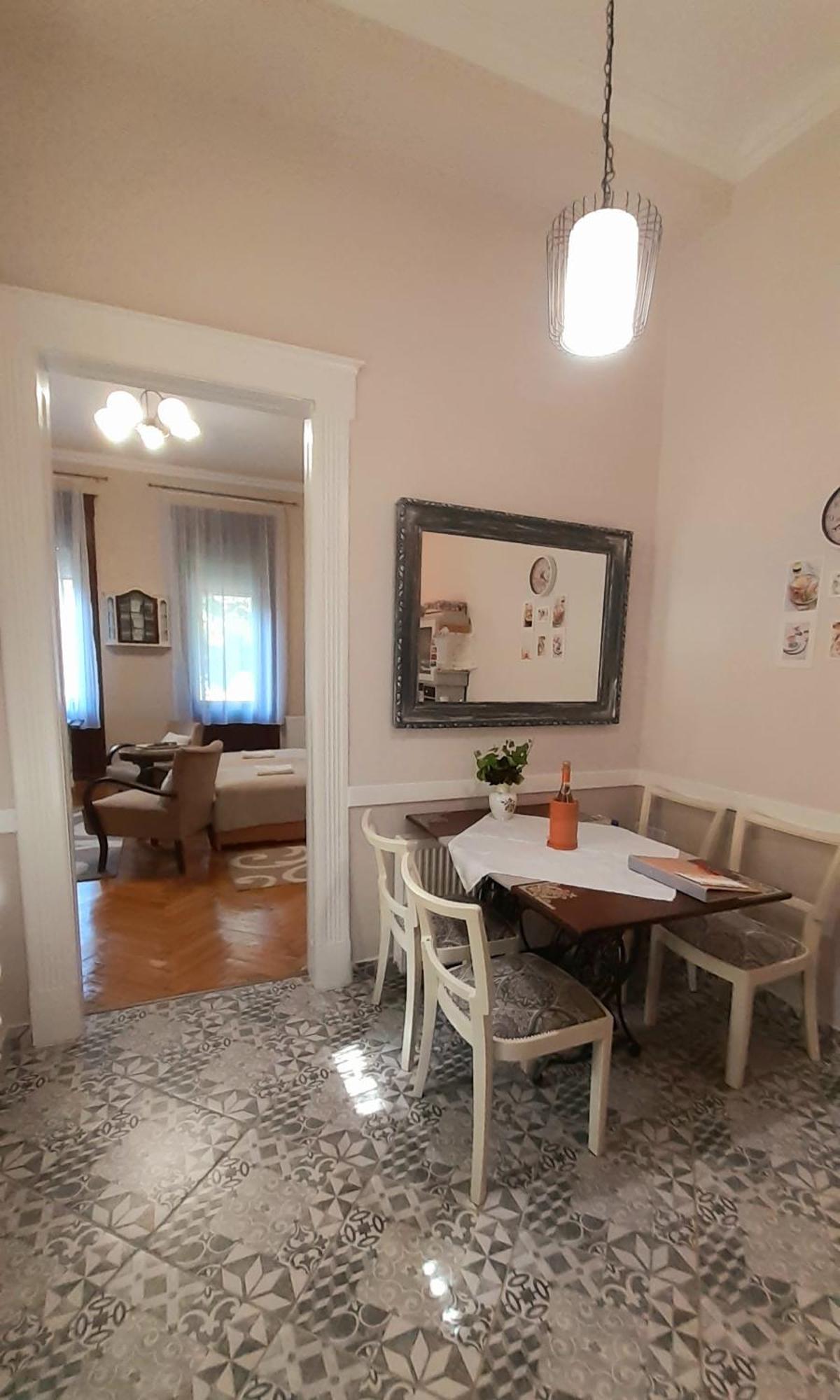 Ekszerdoboz Apartman Eger Exterior foto